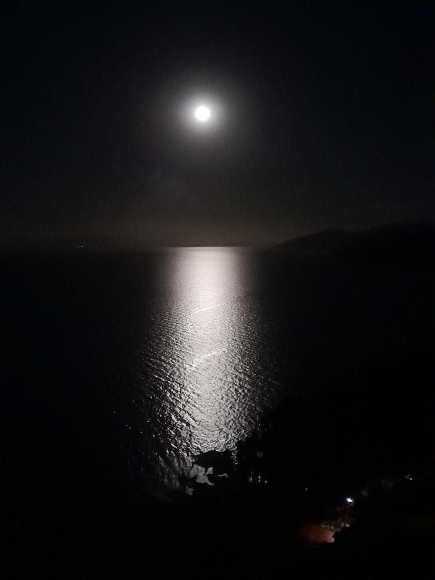 Sol Y Luna - Isla Del Sol Comunidad Yumani Esterno foto