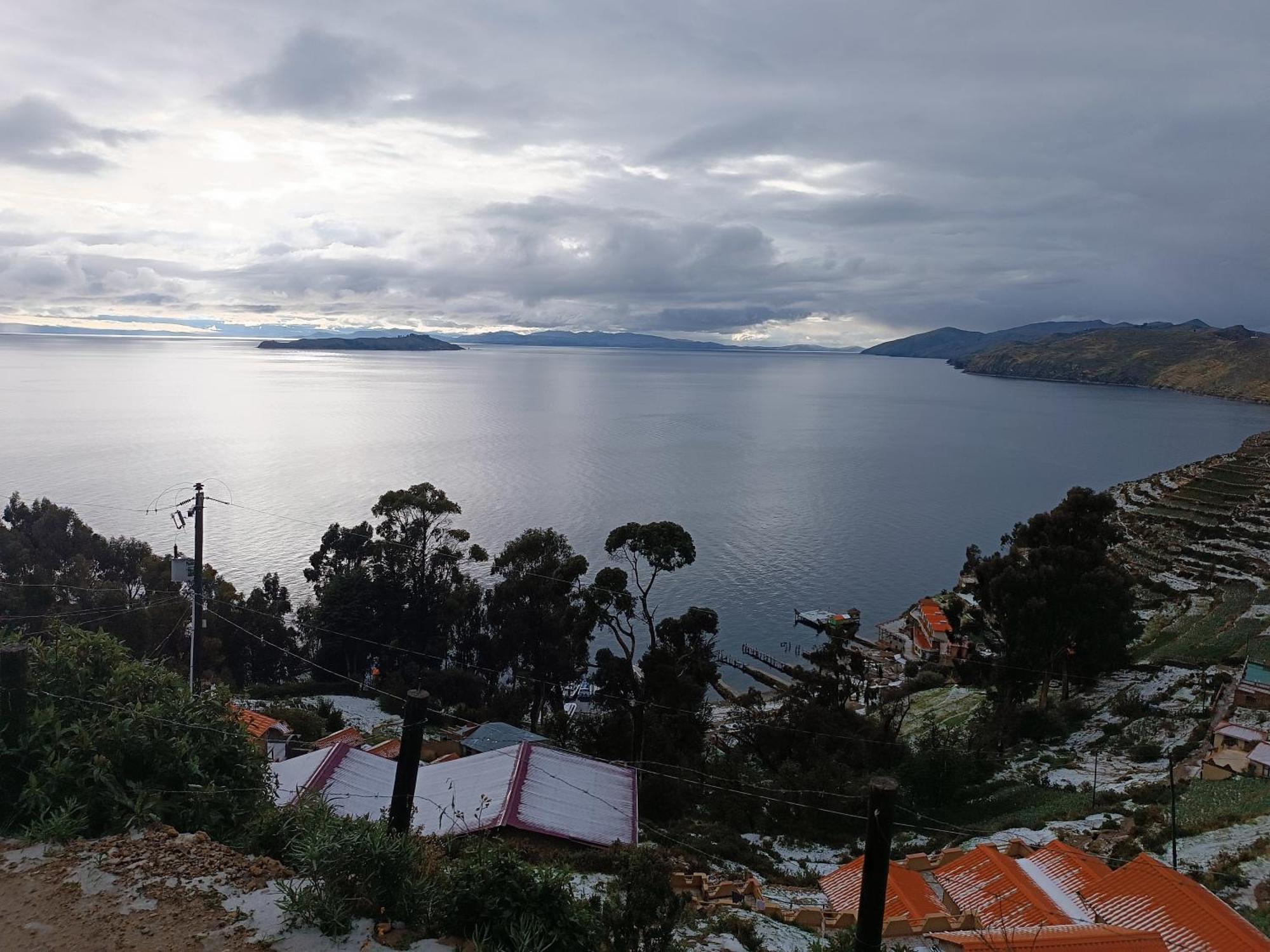 Sol Y Luna - Isla Del Sol Comunidad Yumani Esterno foto